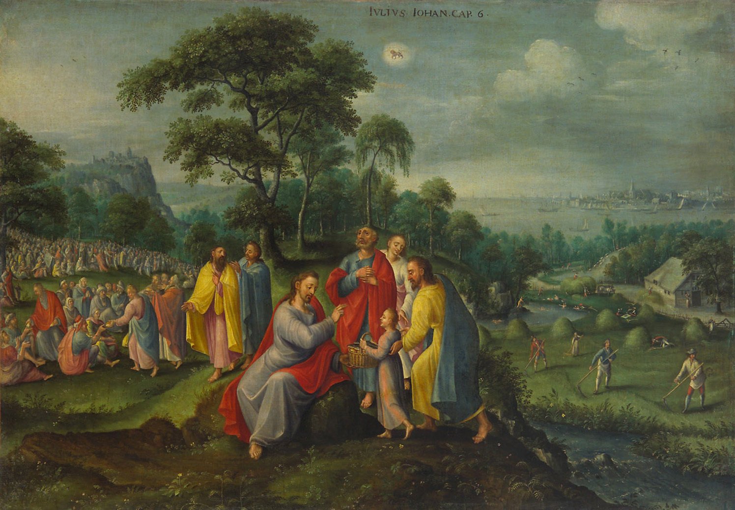 Pintura flamenga do século XVI: Jesus sentado numa colina recebe do menino o cesto com os pães e os peixes, enquanto os discípulos distribuem a comida à multidão sentada na relva, com o lago ao fundo
