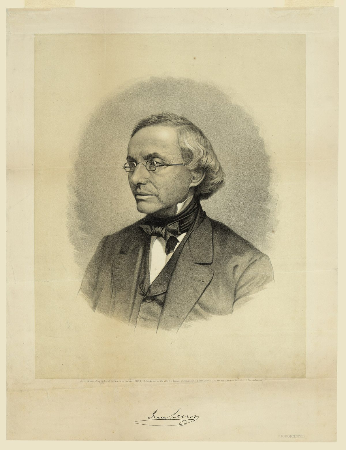 Retrato fotográfico de Isaac Leeser, de barba e sobrecasaca, em pé, em estúdio